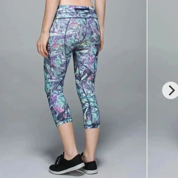 Lululemon run inspire crop 11 21 1/2”